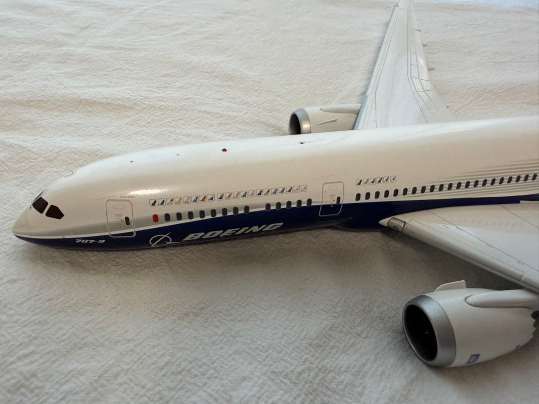Boeing 787-9 1/200スケールモデル