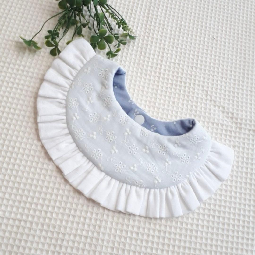 送料無料☆ コロンとしたスタイ（レース生地、さくらんぼ）