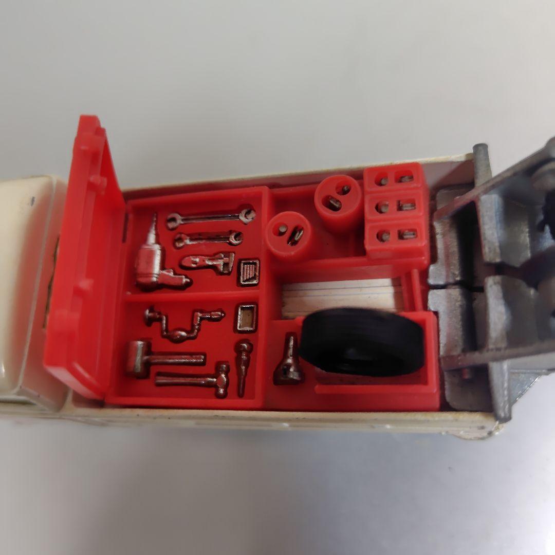 週末限定価格❗コーギー　フォルクスワーゲンとマセラティフォーミュラとトレーラー