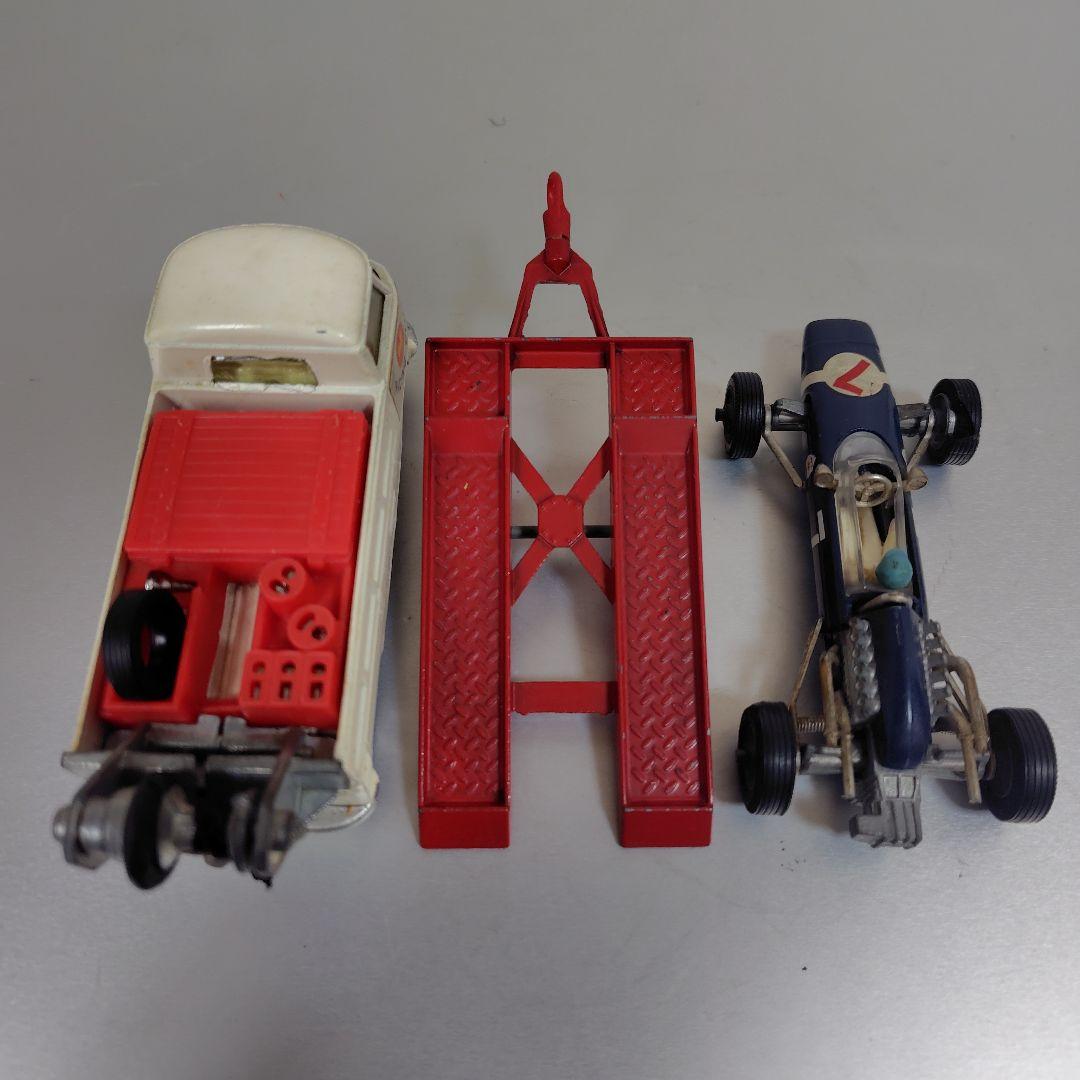 週末限定価格❗コーギー　フォルクスワーゲンとマセラティフォーミュラとトレーラー