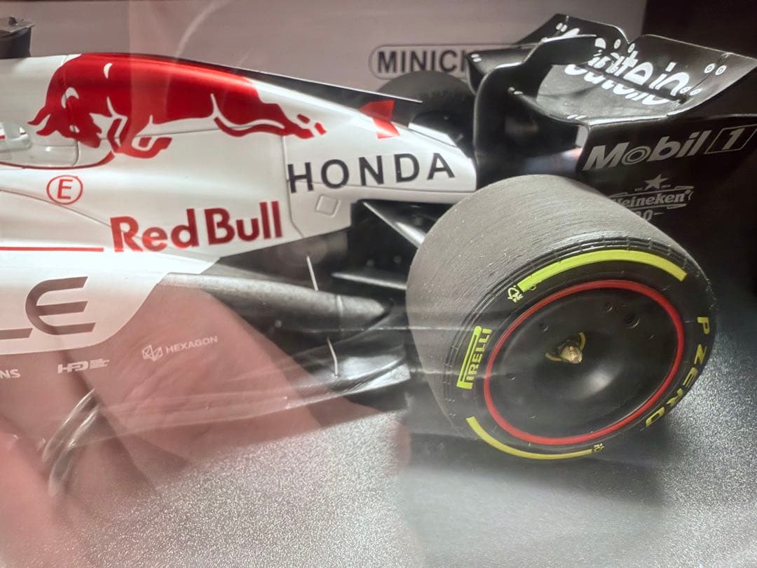 マックス・フェルスタッペン F1 2025日本GP 優勝 ミニチャンプス1/18