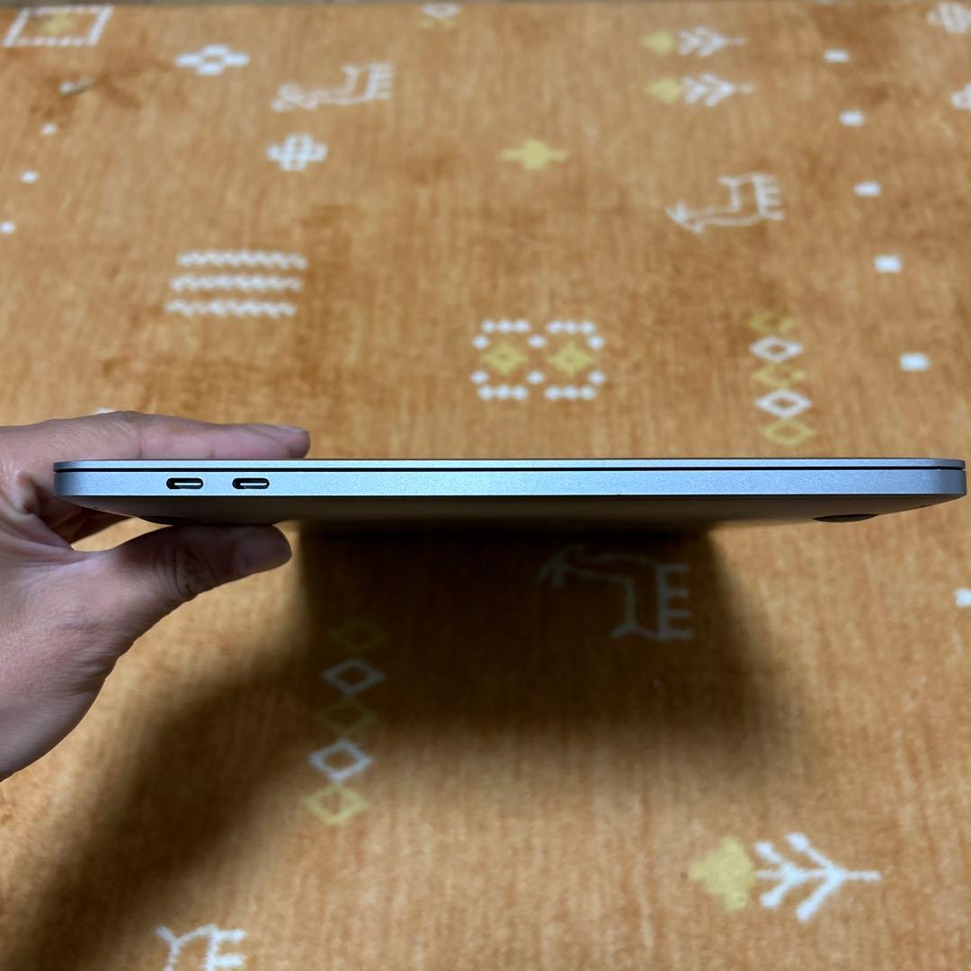 美品MacBook Pro 2020 M1 A2338 8/ 500GB 8コア