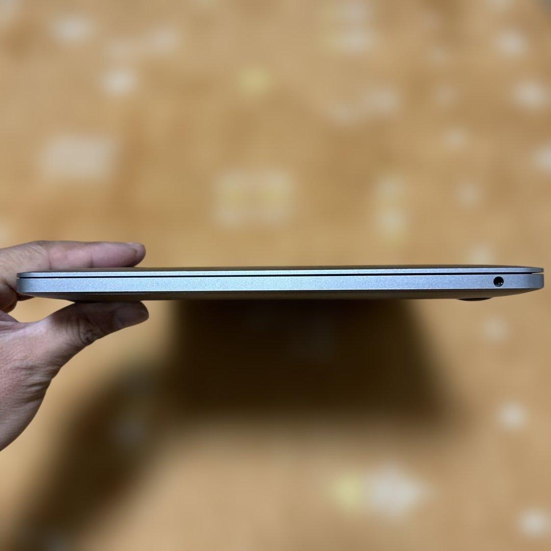 美品MacBook Pro 2020 M1 A2338 8/ 500GB 8コア