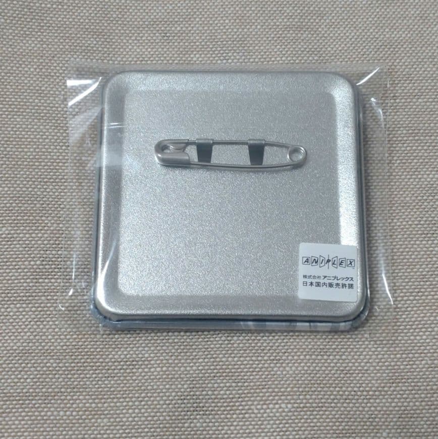 鬼滅の刃　ロトくじ　グリッター缶バッジ　冨岡義勇