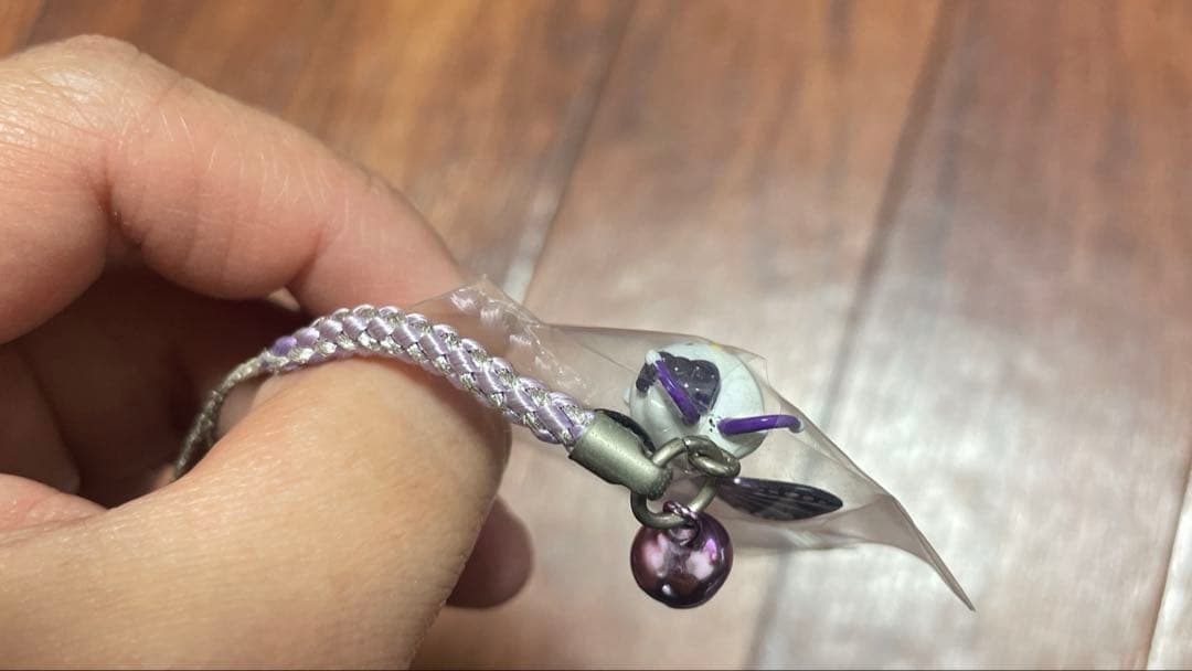 ご当地キティ 根付 ストラップ 花と蝶 パープル 蝶 羽 新品