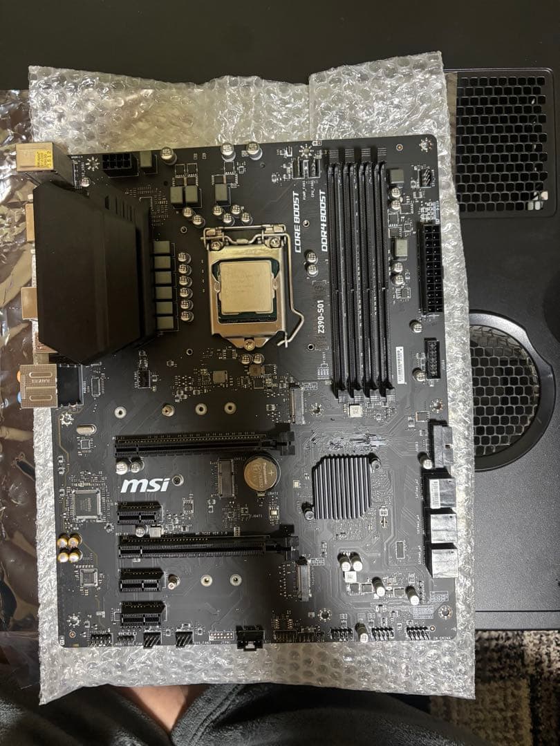 Intel Core i7-9700K Z390マザー付きbios確認済