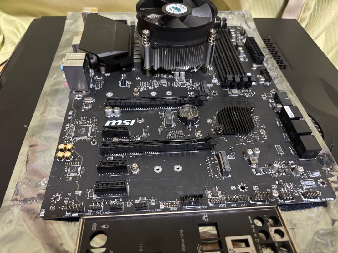 Intel Core i7-9700K Z390マザー付きbios確認済