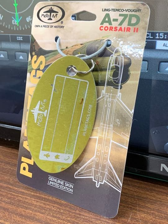 米軍 攻撃機 A-7 コルセアII タグ キーホルダー 緑 Planetags