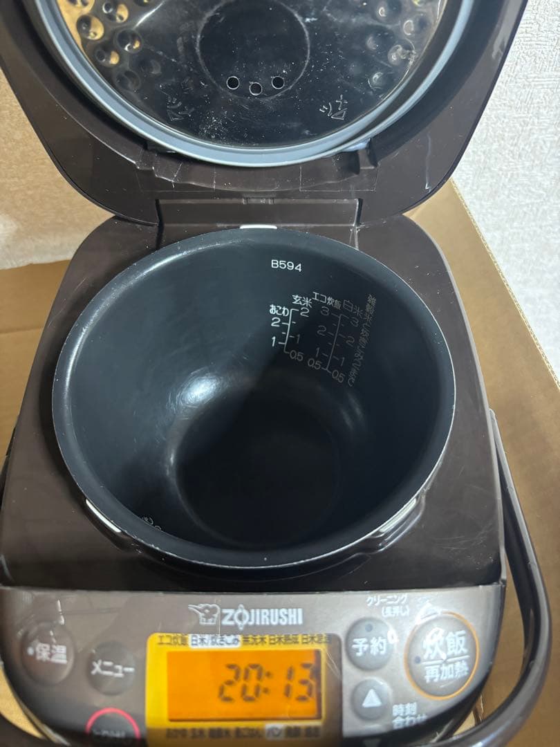 女性オーナー象印3合炊き　極め炊き　22年製美品NP-GW05