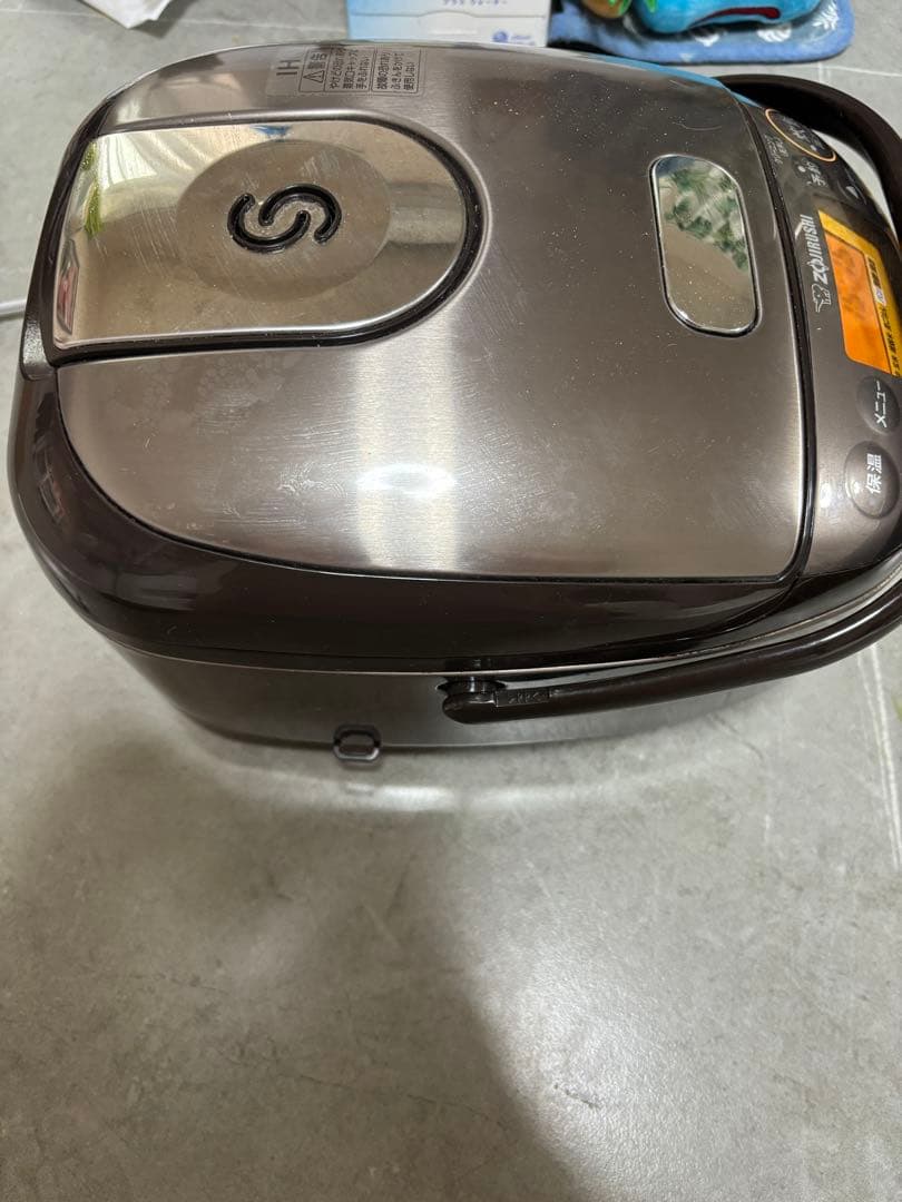 女性オーナー象印3合炊き　極め炊き　22年製美品NP-GW05