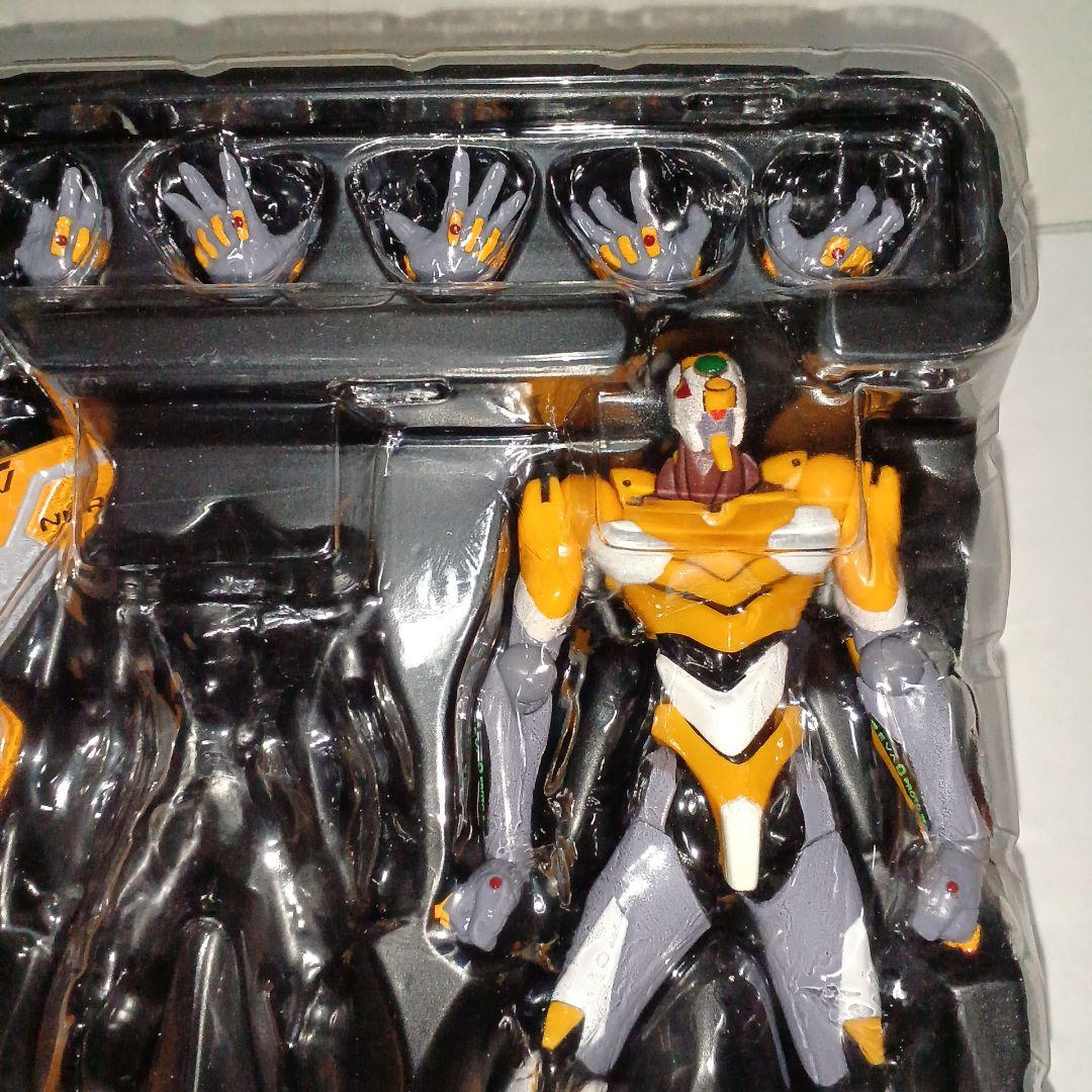 訳　エヴァンゲリオン　リボルテック　量産機　翼バージョン　／ワンフェス限　零号機