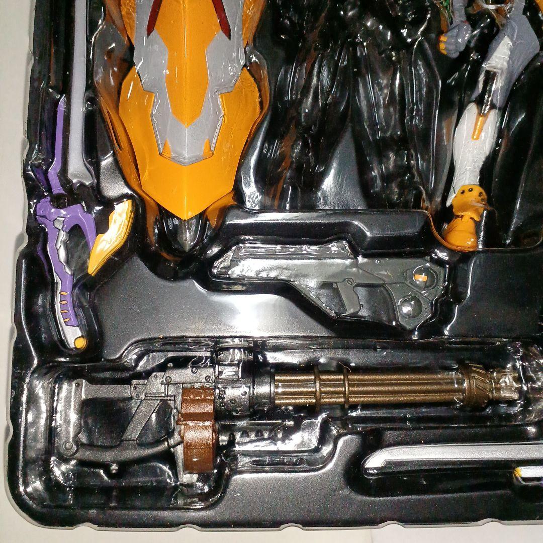 訳　エヴァンゲリオン　リボルテック　量産機　翼バージョン　／ワンフェス限　零号機