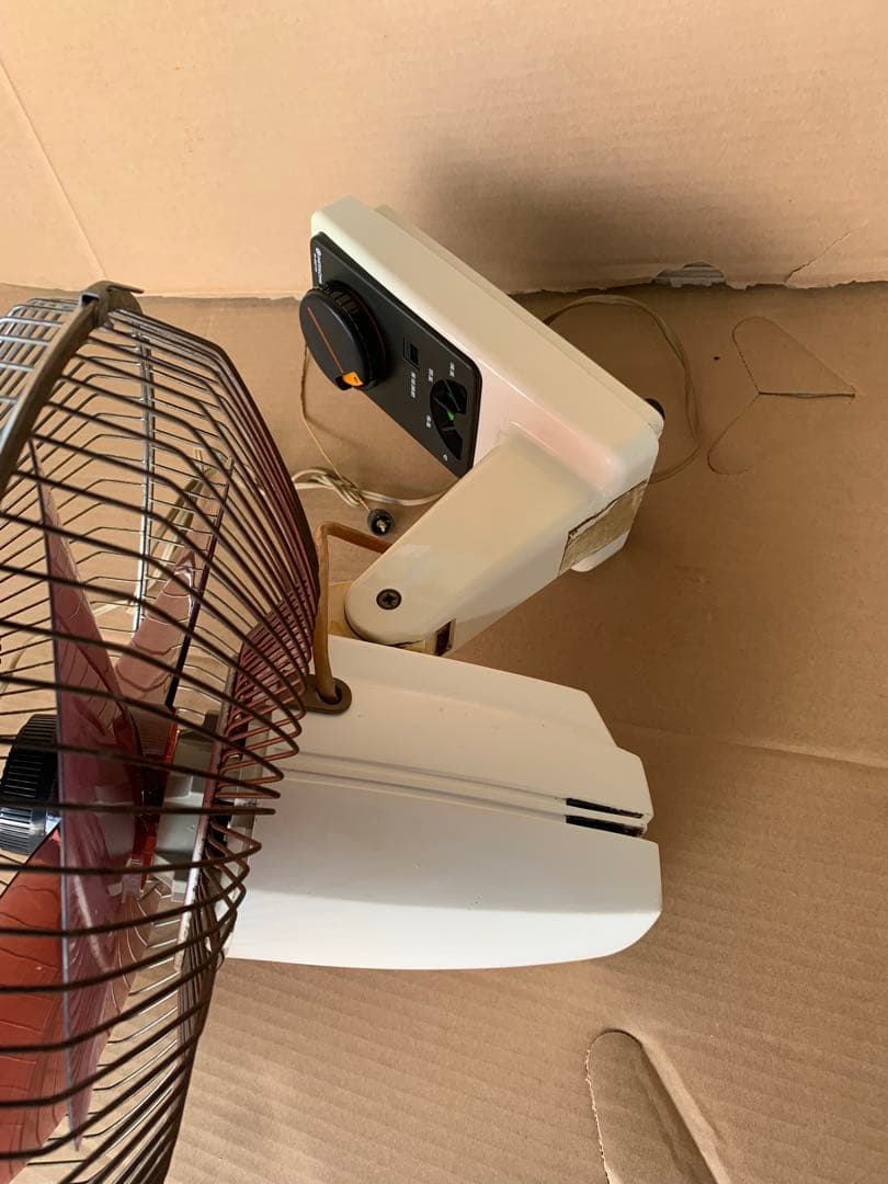 壁掛け扇風機 ダイヤル式 ホワイト