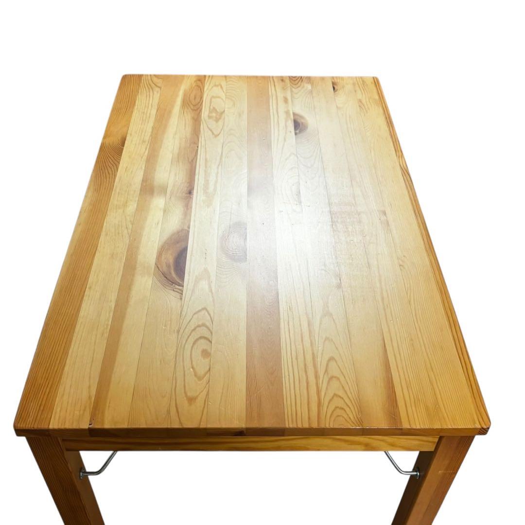 パイン材テーブル・折りたたみ式 幅８０×奥行５０×高さ７０ｃｍ．