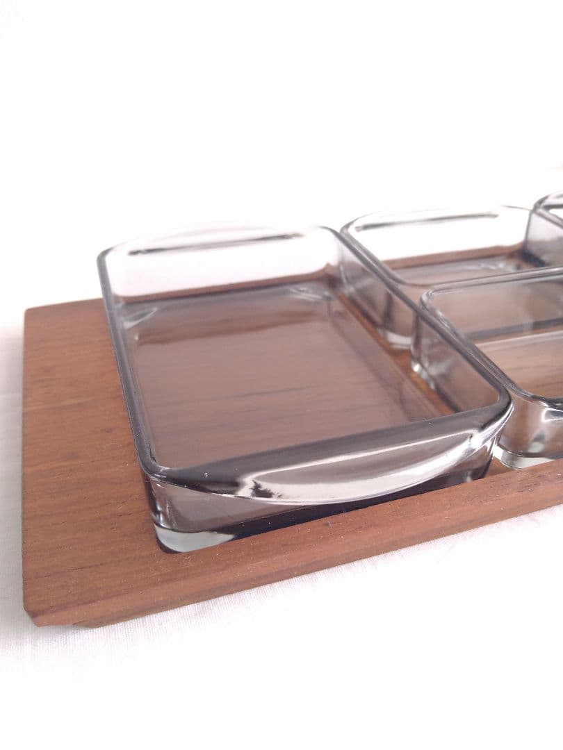 デンマークDenmark*サービングセット*チークトレイとガラスのプレートセット
