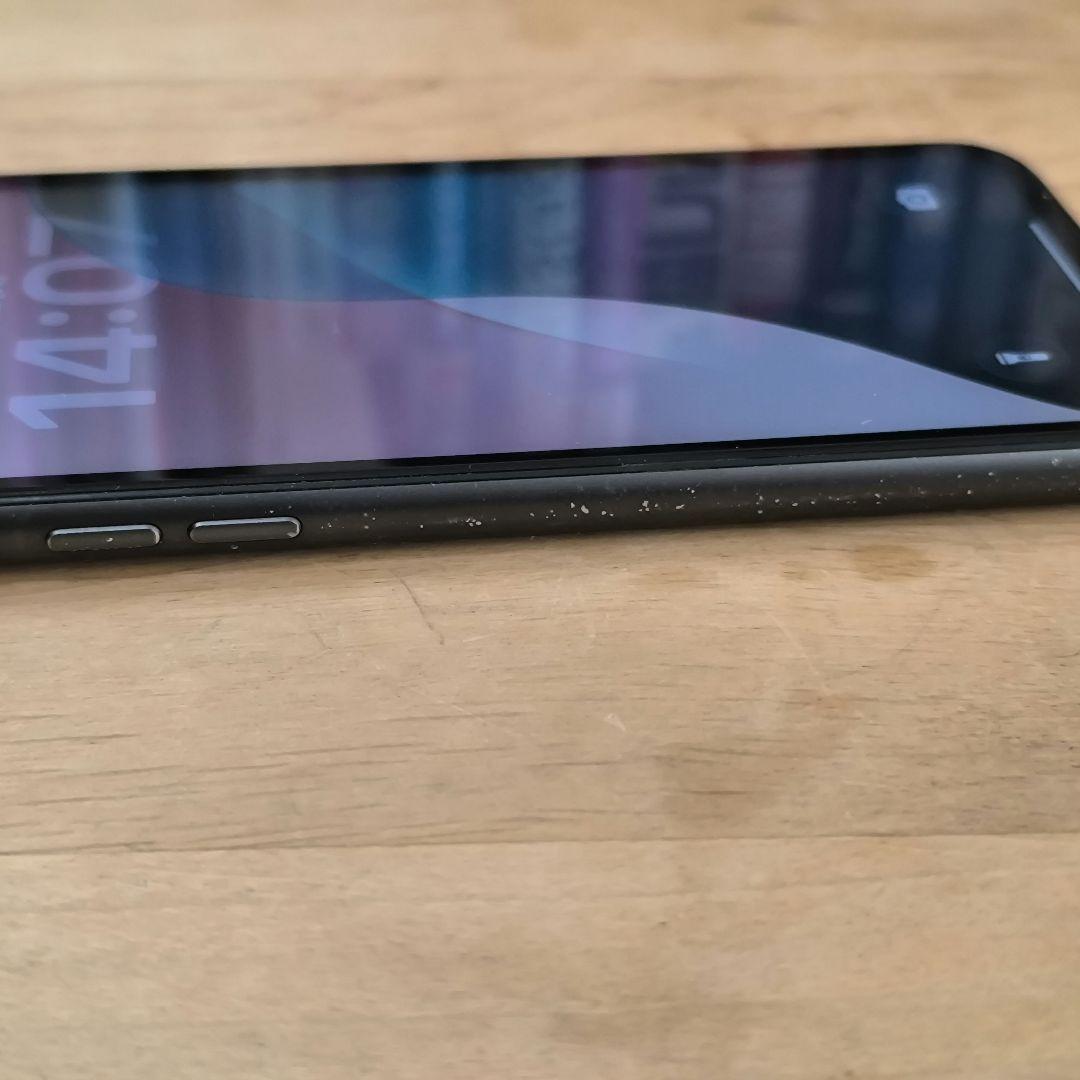 【動作品】Apple iPhone 11 ブラック 本体