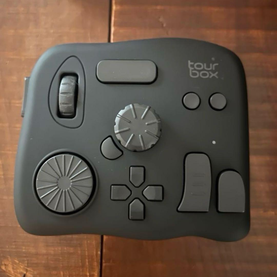TourBox NEO クリエイター向けコントローラー　キャリーケース付き