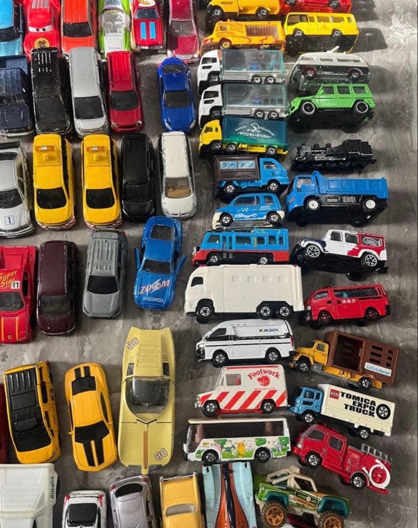 超大量 希少　ミニカー　100台超え　まとめ売り　　フェラーリ　トラックな