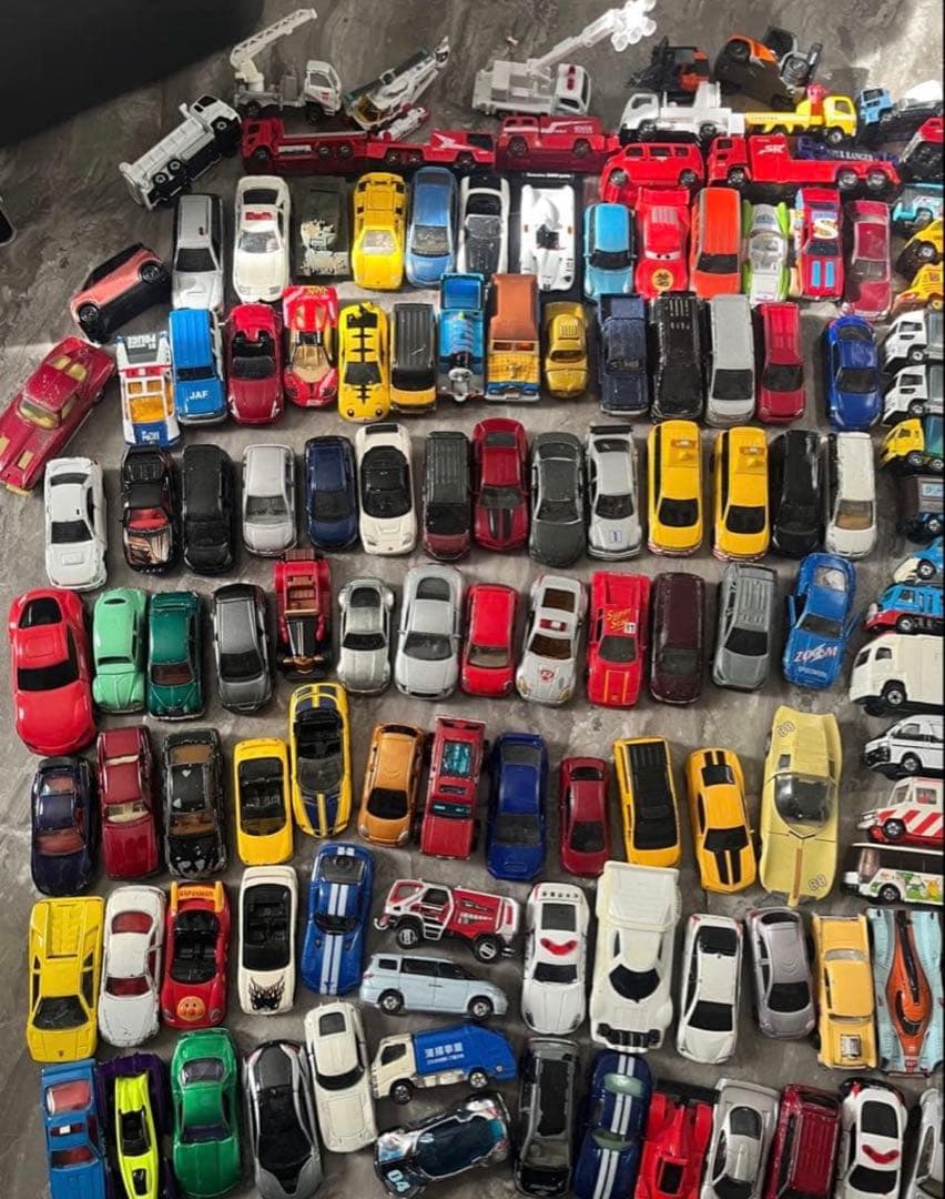 超大量 希少　ミニカー　100台超え　まとめ売り　　フェラーリ　トラックな