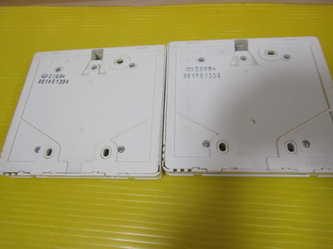 A0672 三菱　業務用エアコン　リモコン　PAR-24MA (2個1セット)