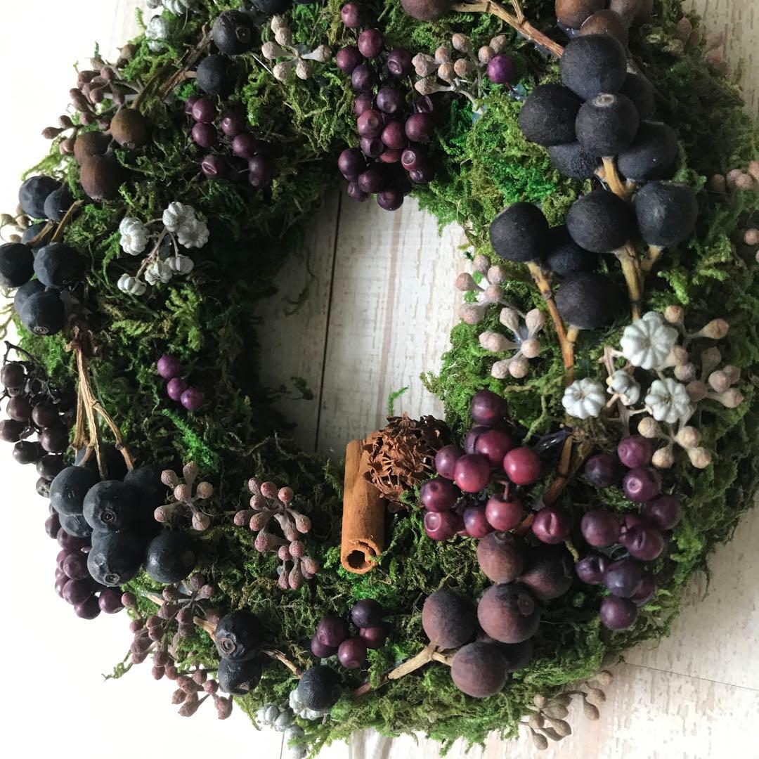 No22 ベリーのクリスマスリース　シャリンバイ　ペッパーベリー　ドライモス