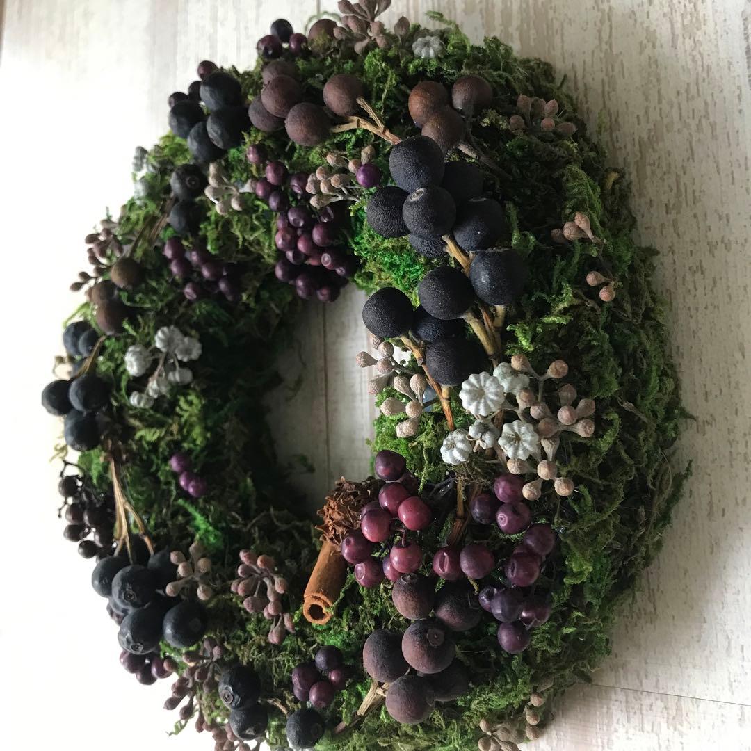 No22 ベリーのクリスマスリース　シャリンバイ　ペッパーベリー　ドライモス
