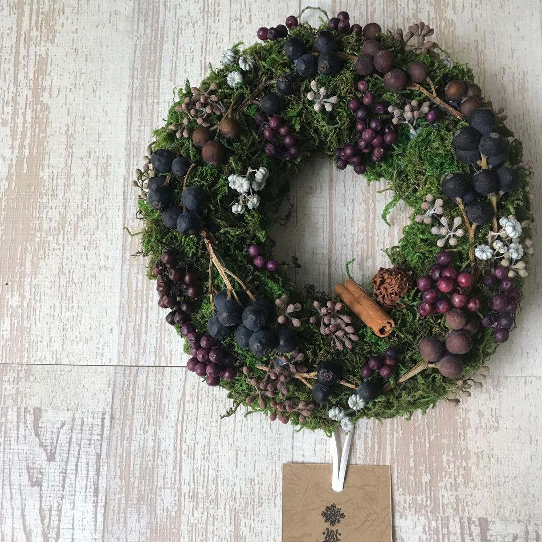 No22 ベリーのクリスマスリース　シャリンバイ　ペッパーベリー　ドライモス
