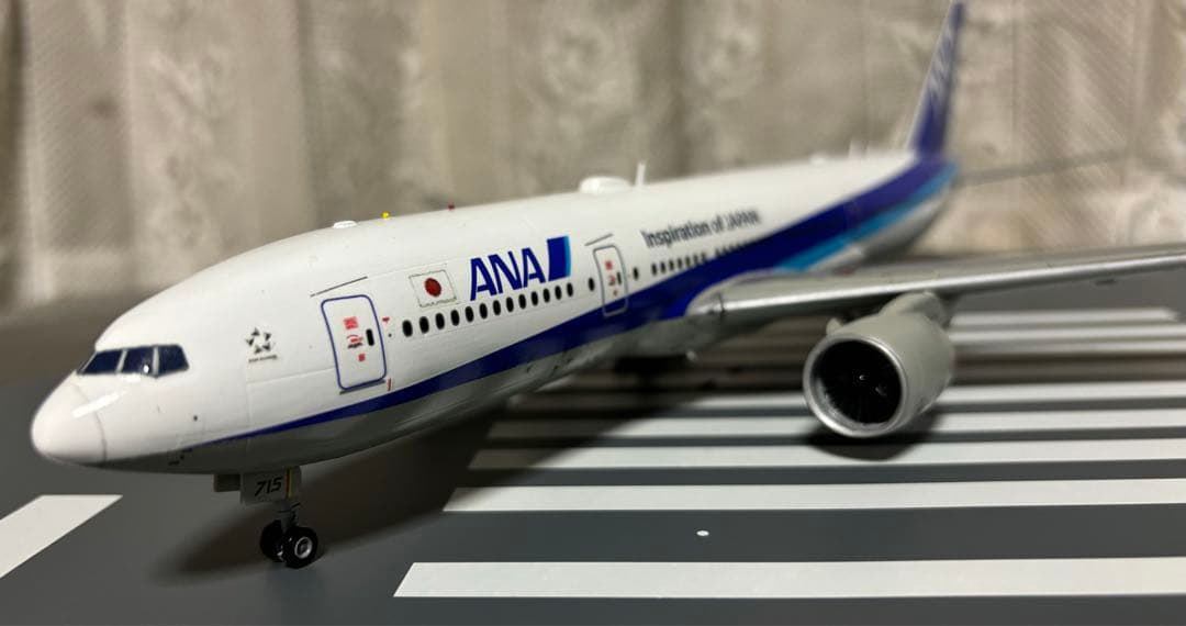 1/200 ANA B777-281ER JA715A完成品