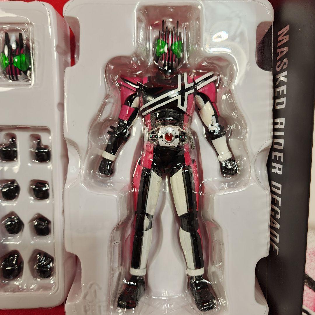 S.H フィギュアーツ 真骨彫製法 仮面ライダー ディケイド(初回版)