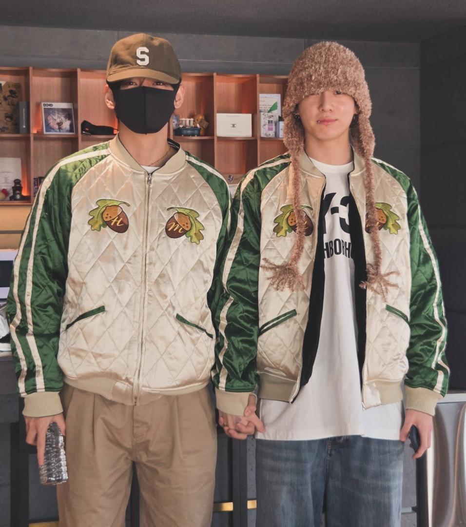 V1230Vです。他の方は購入なさらないでください。