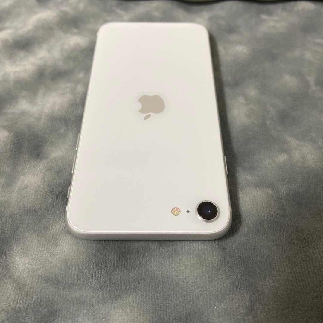 iPhoneSE (第2世代) ホワイト バッテリー最大容量80% SIMフリー