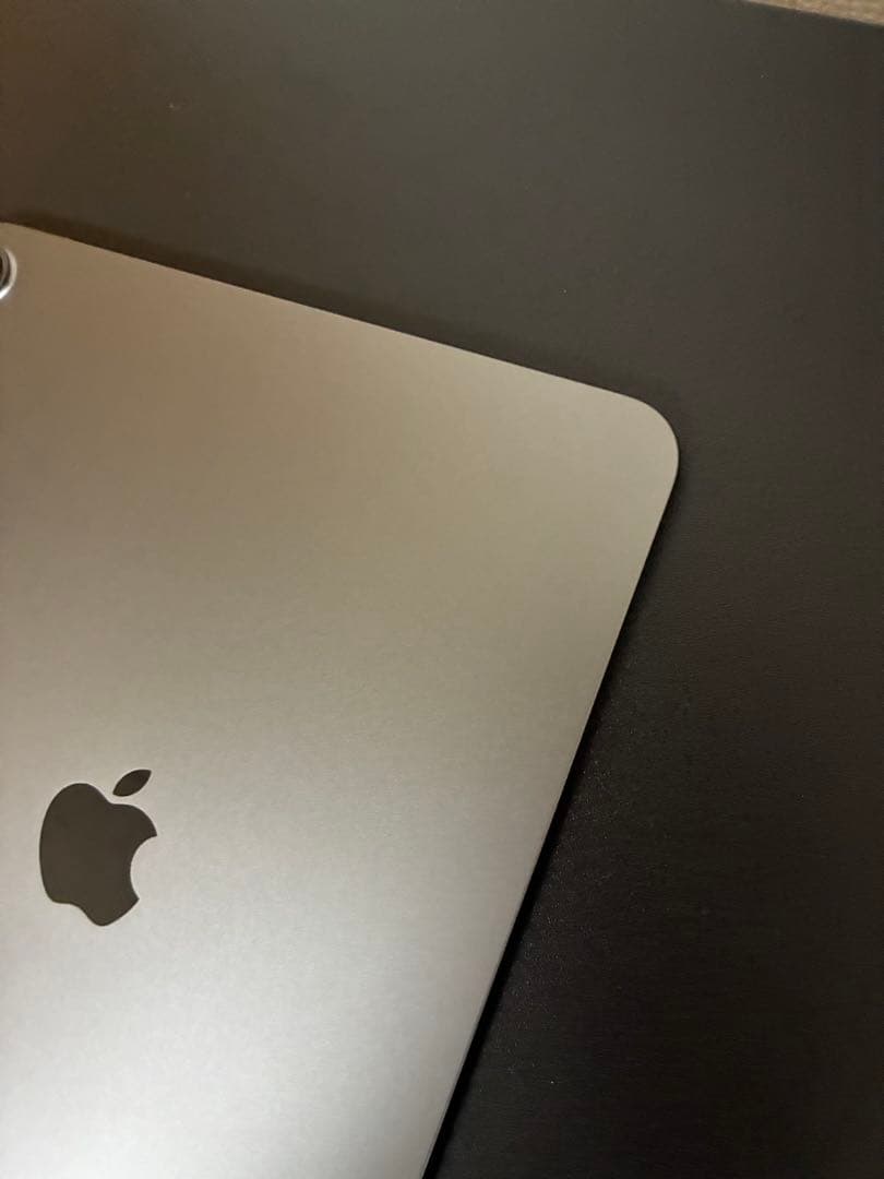 iPad Air 第5世代 64GB スペースグレイ 美品 ケース付き