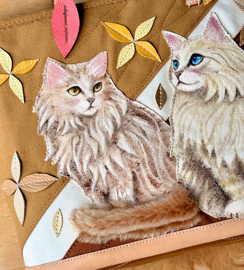 (手づくり)「シュッ」と「まる」ネコと猫のトートバッグ/アップリケ刺繍