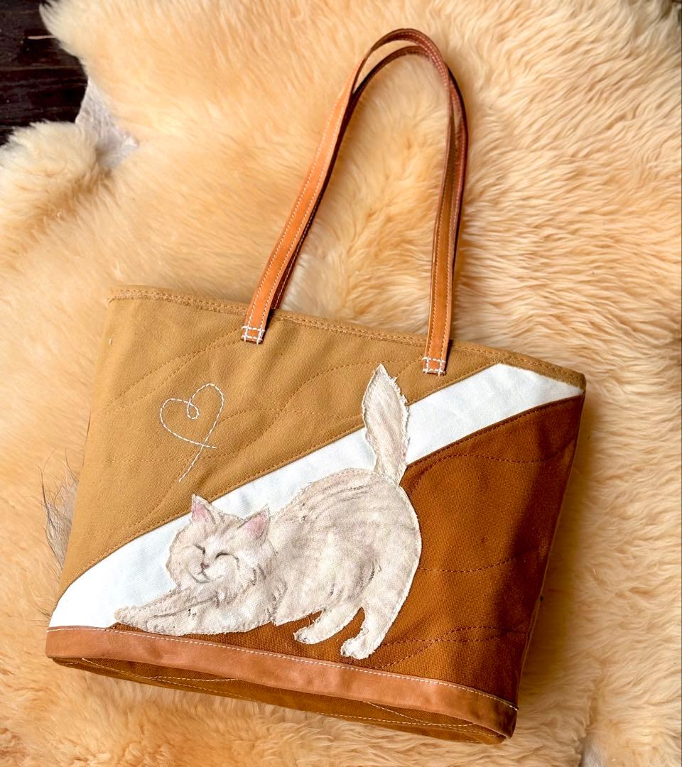 (手づくり)「シュッ」と「まる」ネコと猫のトートバッグ/アップリケ刺繍