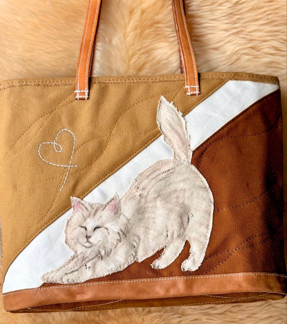 (手づくり)「シュッ」と「まる」ネコと猫のトートバッグ/アップリケ刺繍