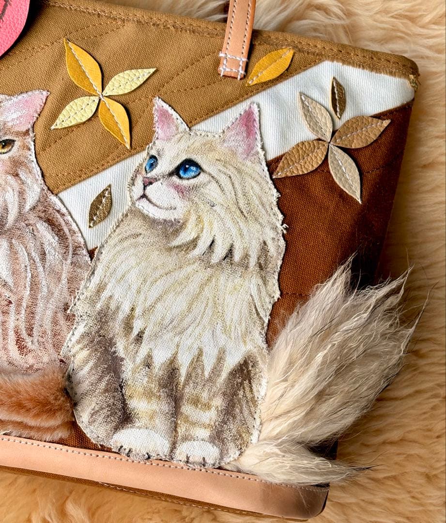 (手づくり)「シュッ」と「まる」ネコと猫のトートバッグ/アップリケ刺繍