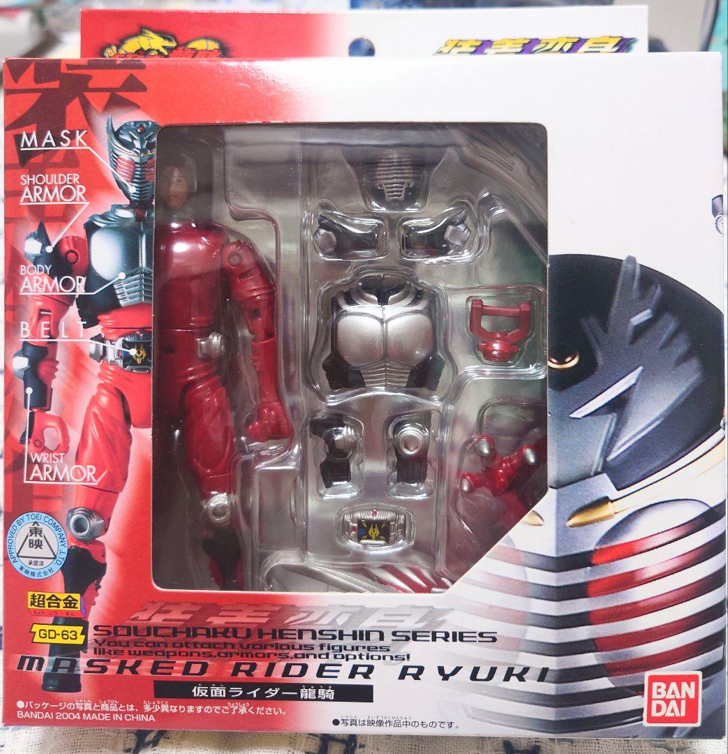 装着変身シリーズ　仮面ライダー龍騎＆ナイト　フィギュア