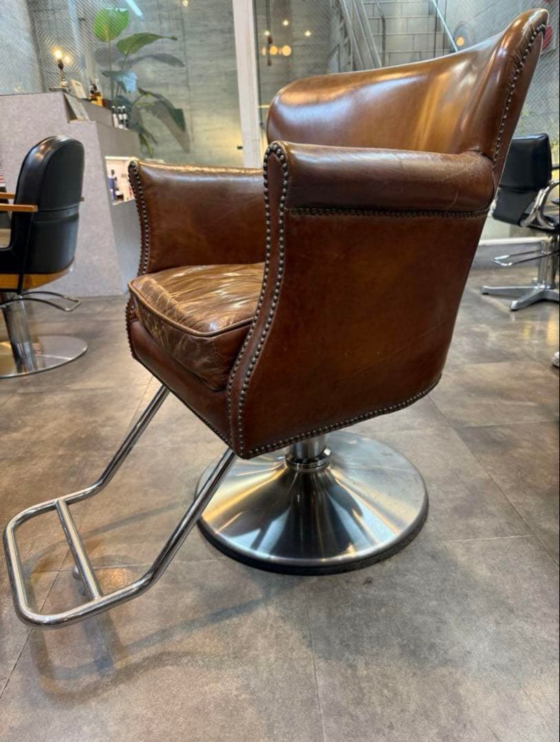 タカラベルモント　HALO DUX スタイリングチェア