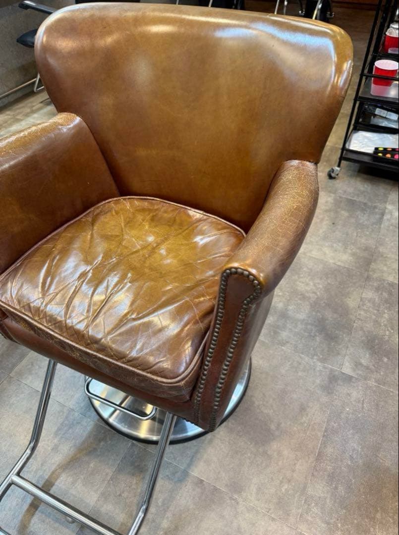 タカラベルモント　HALO DUX スタイリングチェア