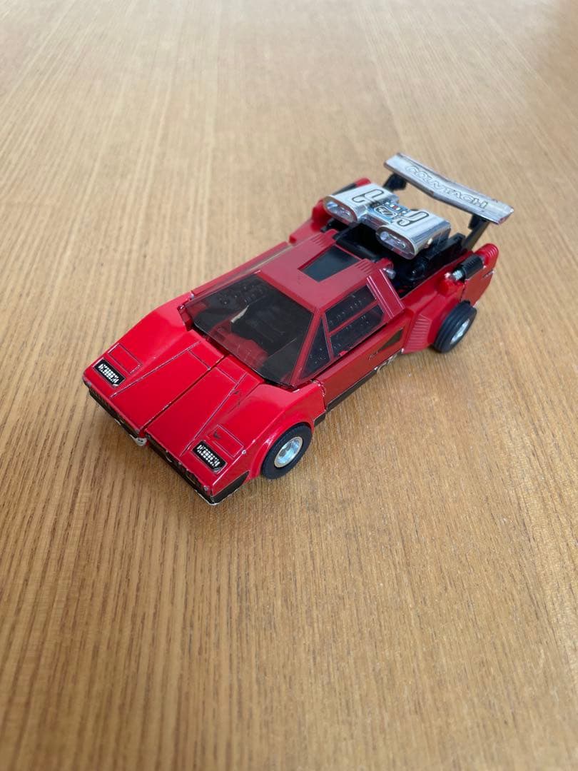 d*9様 ダイアクロン カーロボット カウンタック LP500S スーパーチュー