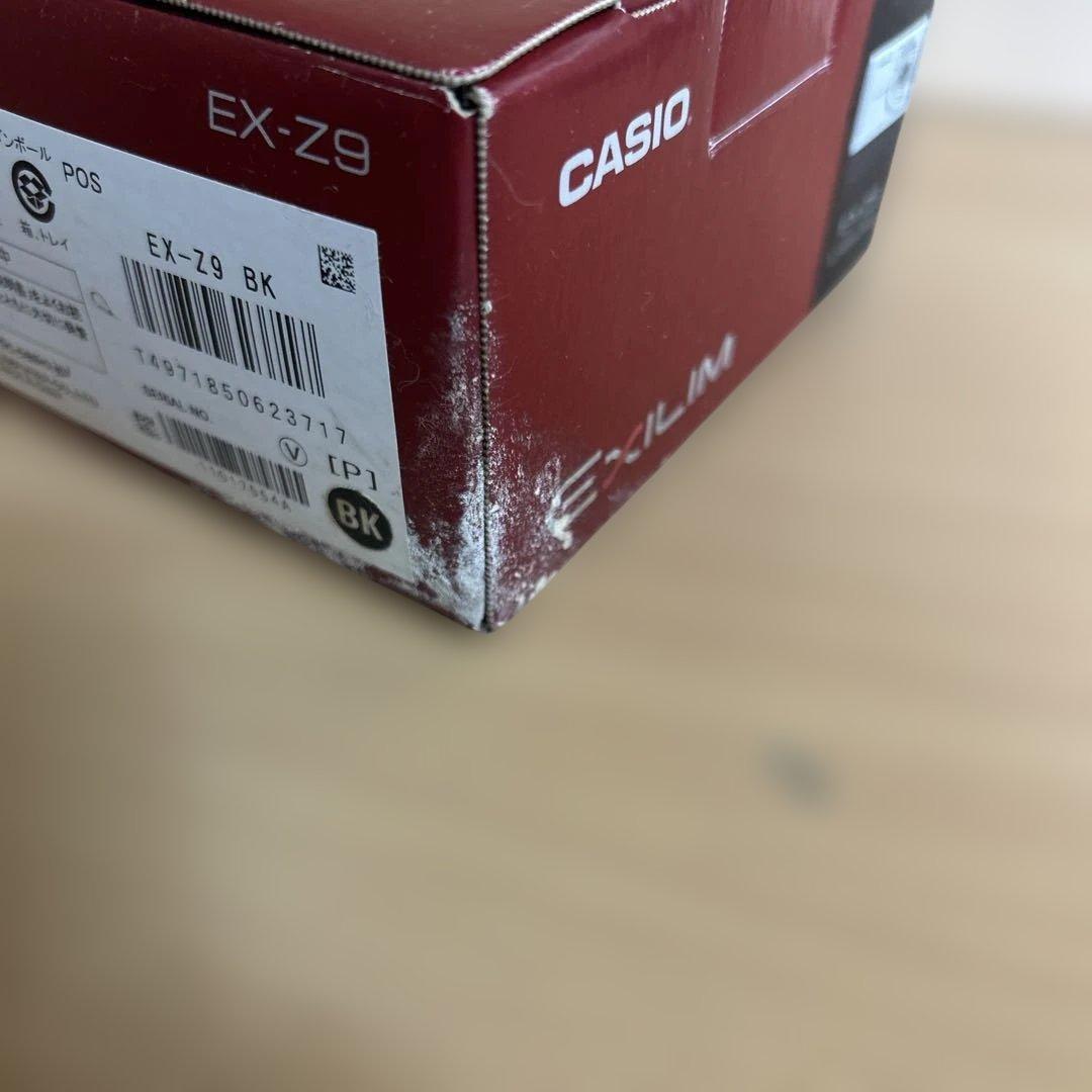 【未使用品】CASIO EXILIM EX-Z9