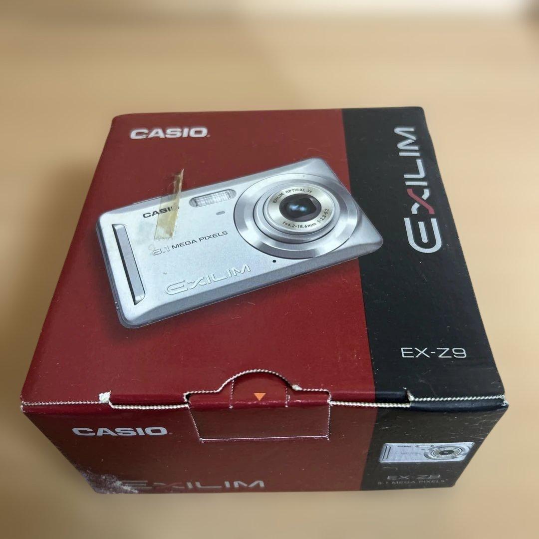 【未使用品】CASIO EXILIM EX-Z9