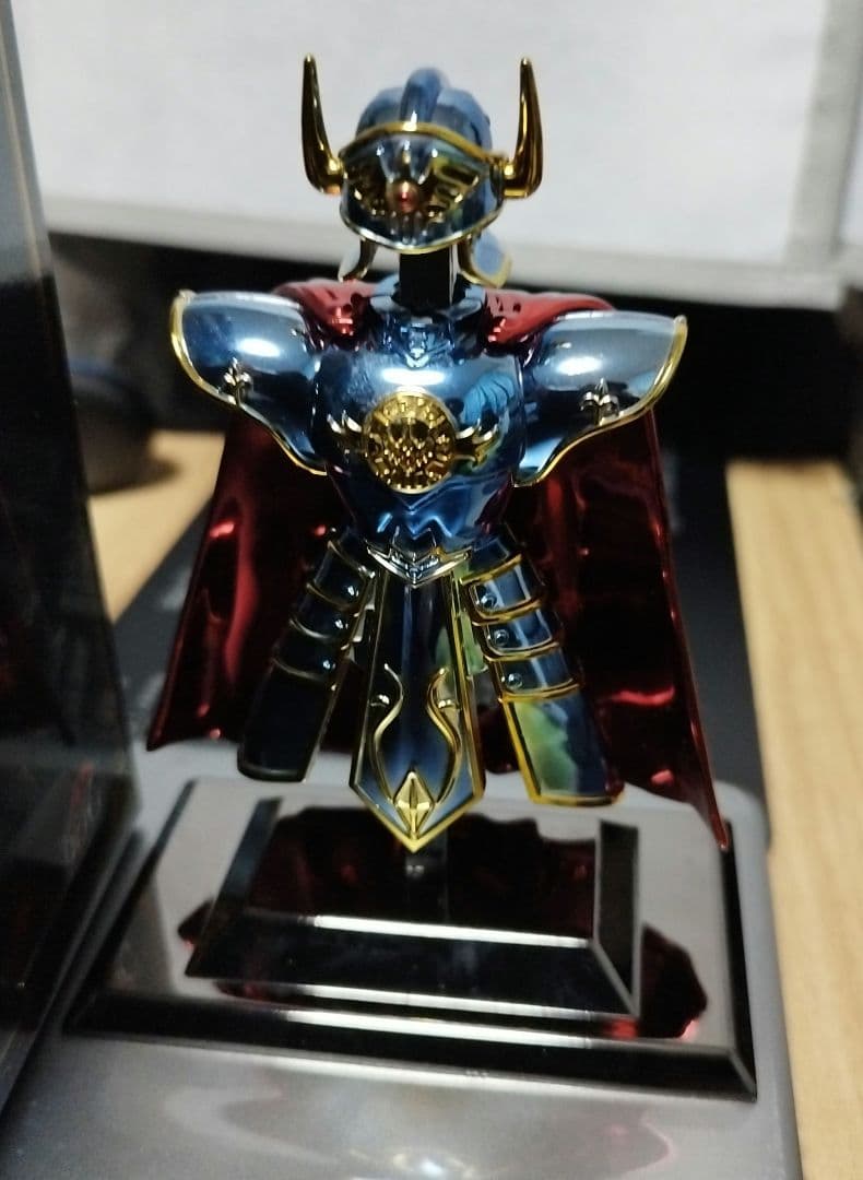 ドラゴンクエスト　メタリックアイテムズギャラリースペシャル　ロトの鎧＆ロトの兜