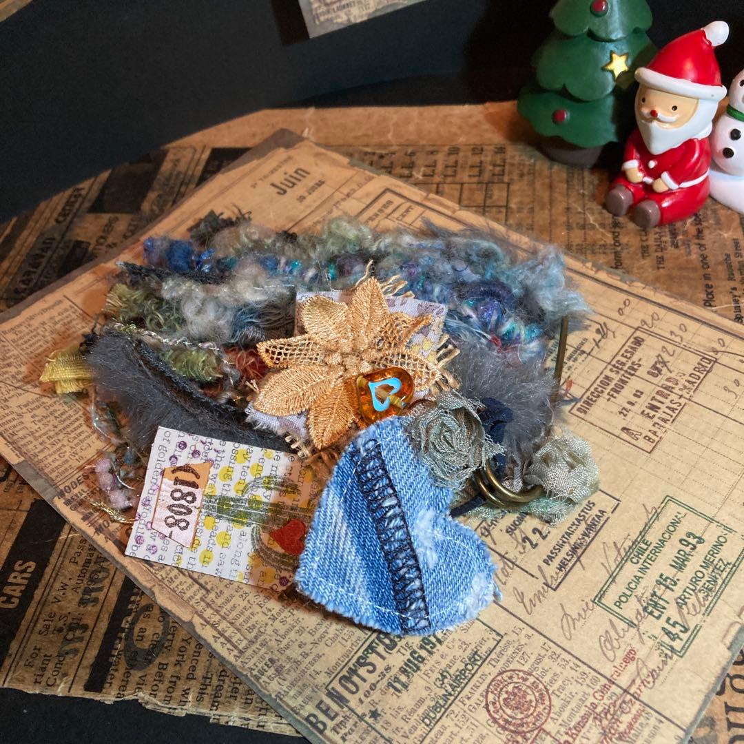 ハンドメイドチャーム　ハート　デニム　ブローチ　キーホルダー　ワン