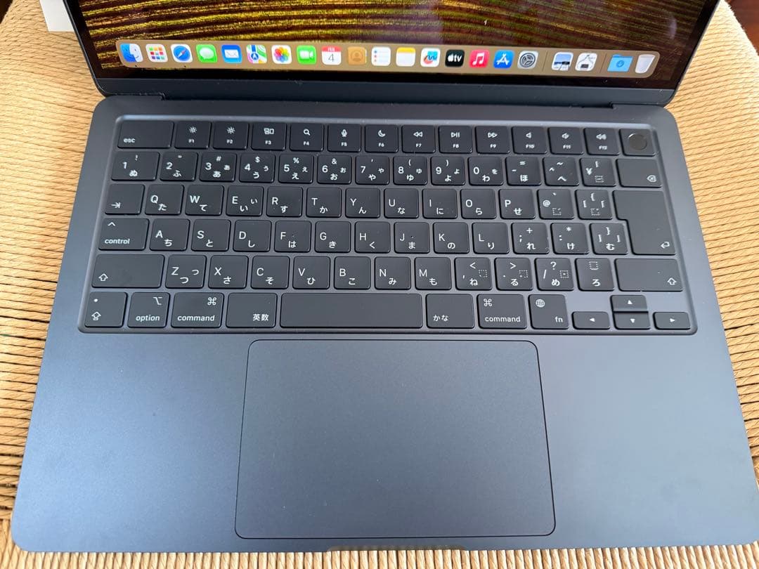 MacBook Air 2022 16GB 256GB 未使用に近い