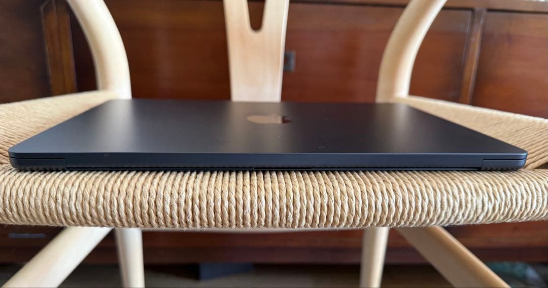 MacBook Air 2022 16GB 256GB 未使用に近い