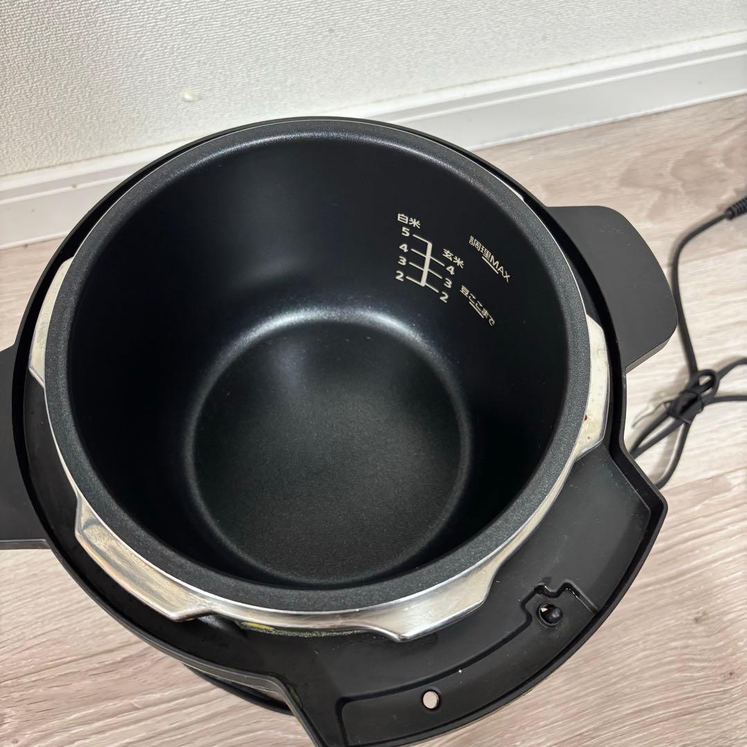 [美品] パナソニック Panasonic 電気圧力鍋 SR-MP300-K