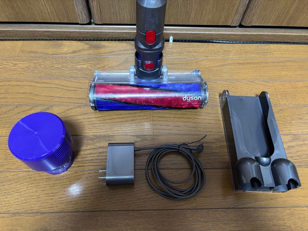 ダイソン Dyson V10(SV12) サイクロン式 掃除機