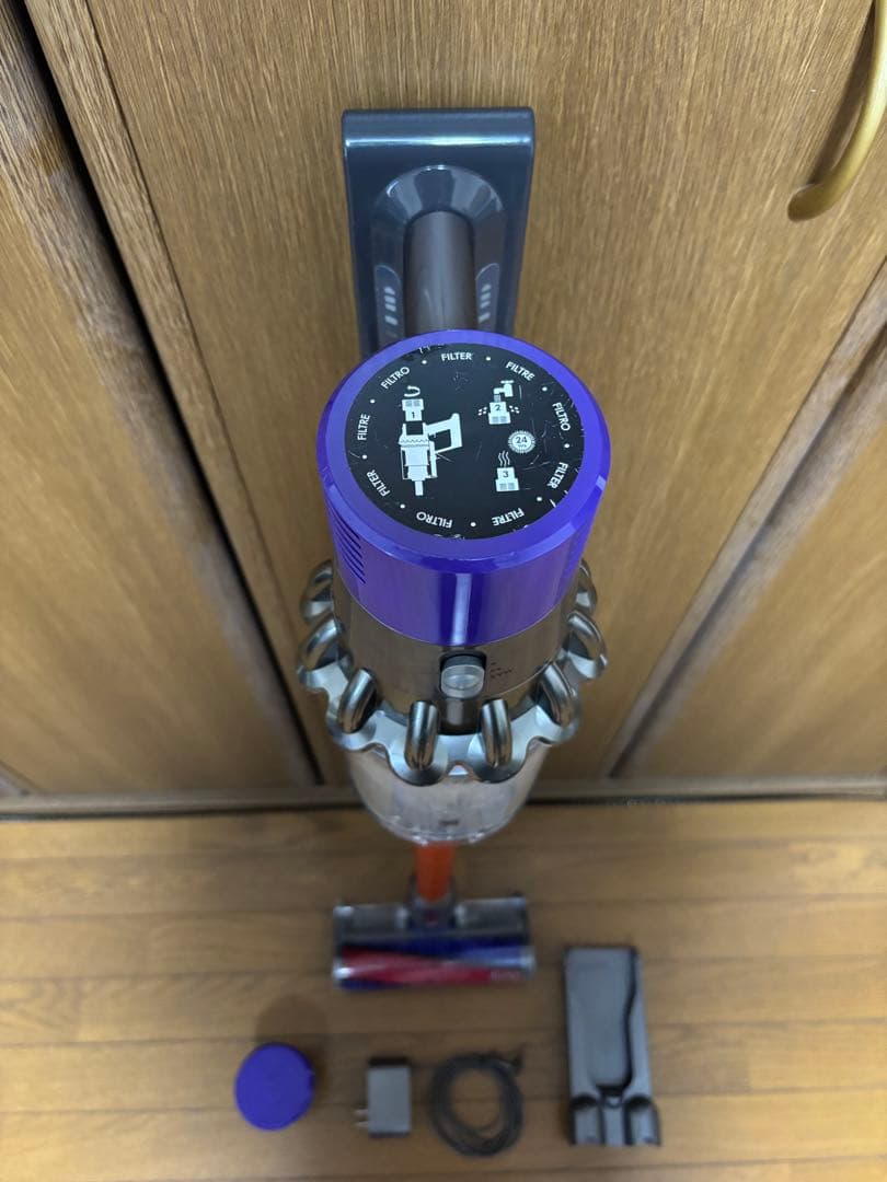 ダイソン Dyson V10(SV12) サイクロン式 掃除機