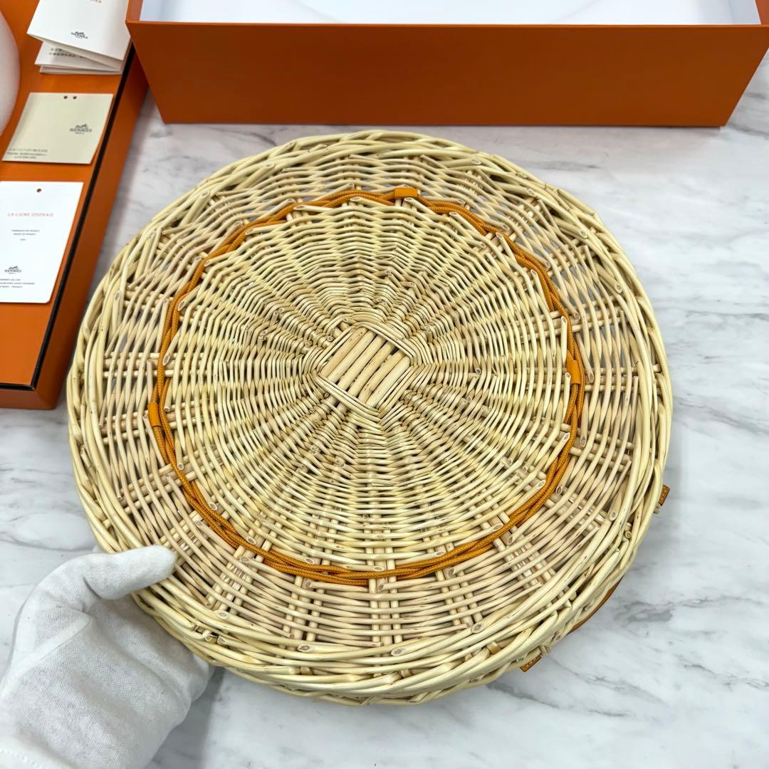 新品未使用　HERMES エルメス ラウンドトレー 《オズレ・カラー》 PM